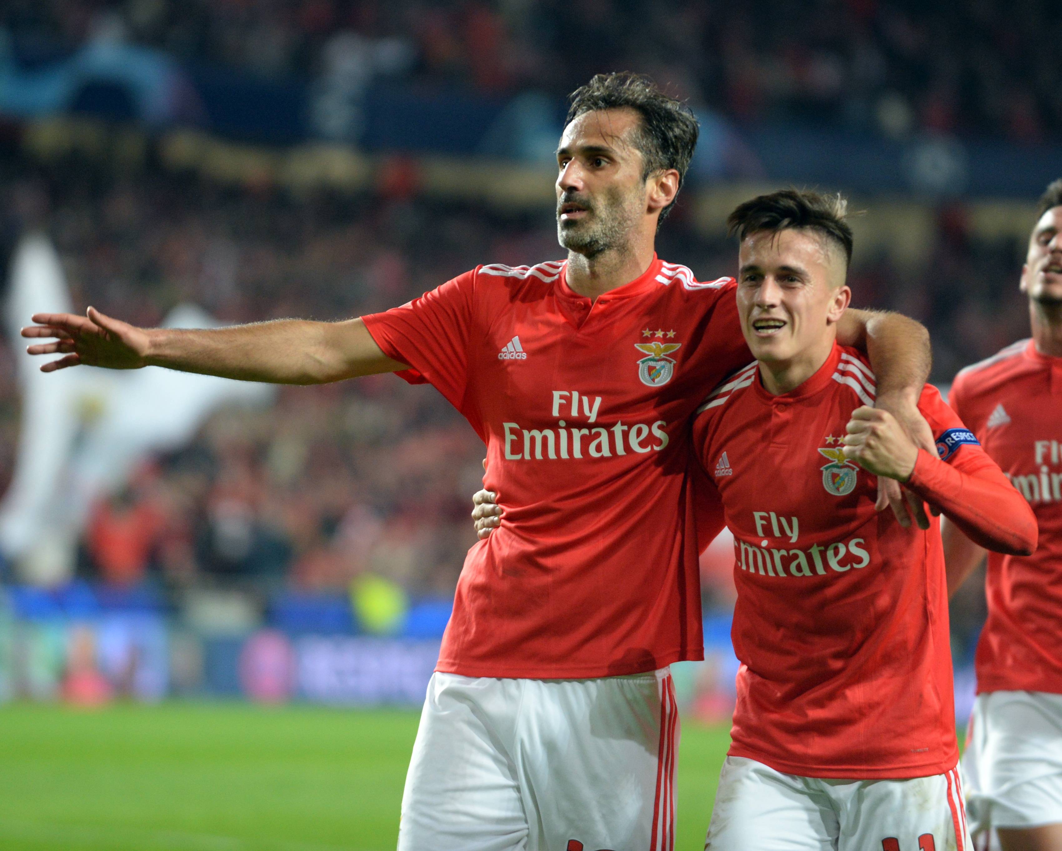 勒沃库森迎欧冠关键赛;赛前临场应变;更衣室稳定;团队化学反应显著的简单介绍 勒沃库森迎欧冠关键赛;赛前临场应变;更衣室稳定;团队化学反应显著的简单介绍