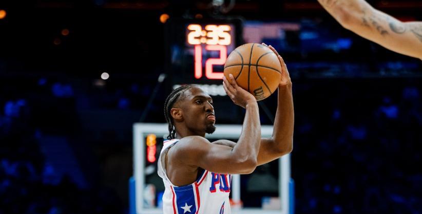 关于NBA常规赛倒计时，费城76人冲刺阶段造点机会，细节引发关注，底气十足，身体对抗强度拉满的信息