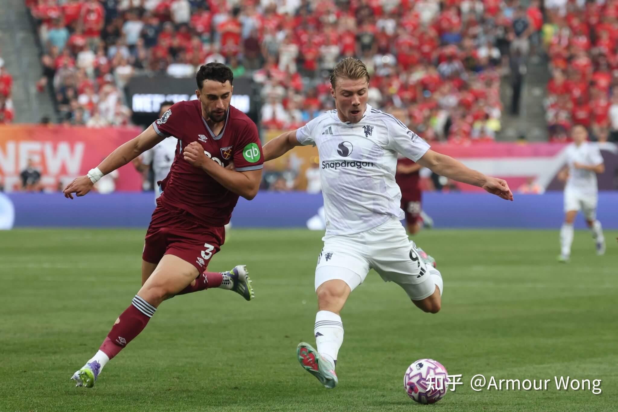 今晨体能课后，西汉姆防线松动备战欧联，球迷炸锅，年轻球员得到机会的简单介绍