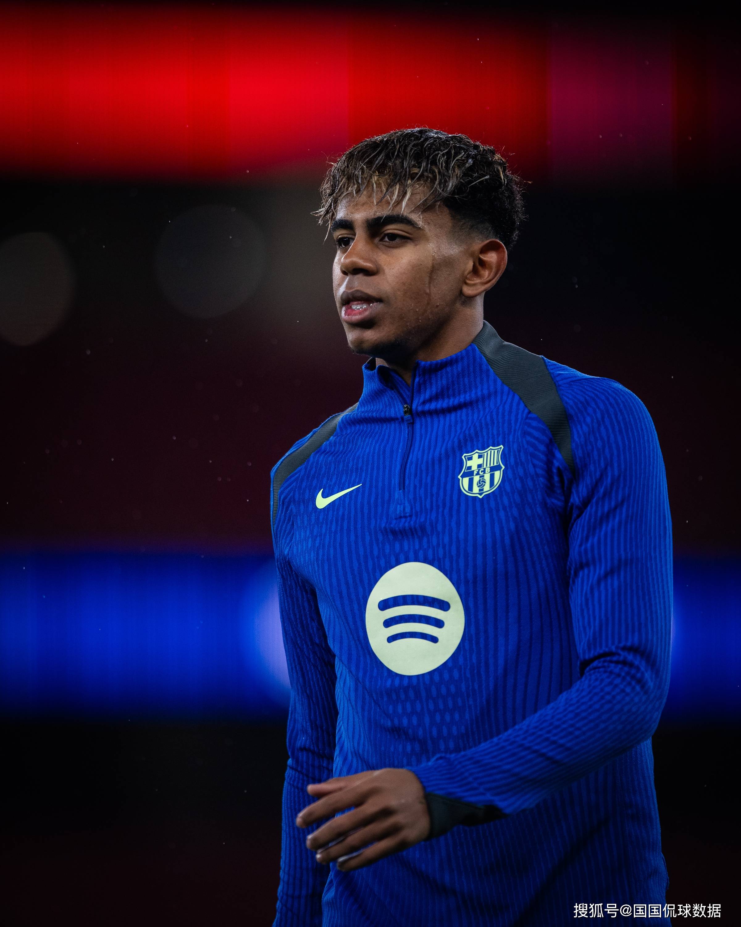 里程碑夜！本菲卡强势反弹；欧冠今晚刷纪录；引发热议；轮换策略成焦点的简单介绍