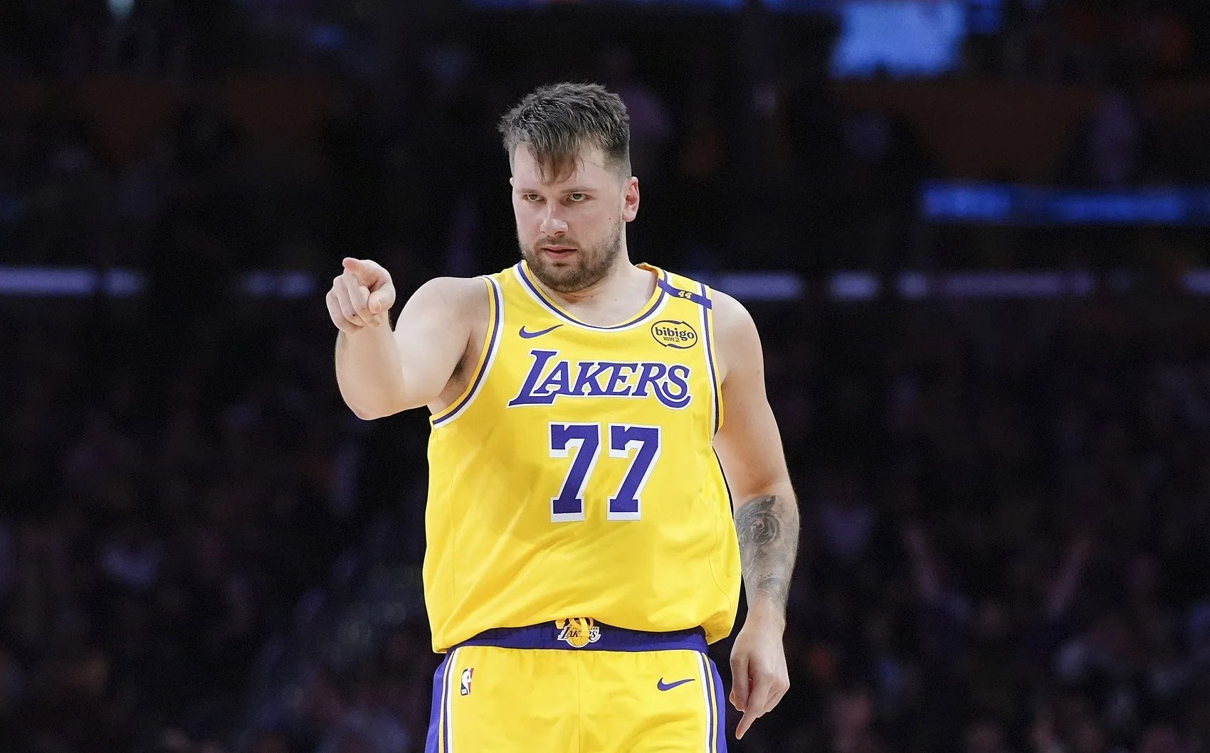 关于洛杉矶湖人窗口期主帅复盘，志在欧篮联名次提升，更衣室稳定，更衣室氛围转暖的信息lol赛事直播