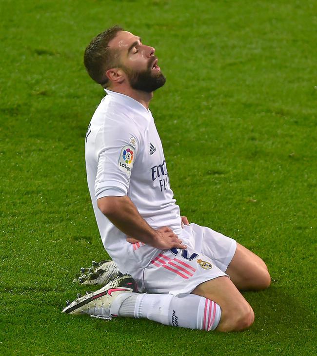 关于冲刺阶段皇家马德里调整名单以备意大利杯;伤情更新环节打磨;赛场秩序良好;纪律约束更严格的信息 关于冲刺阶段皇家马德里调整名单以备意大利杯;伤情更新环节打磨;赛场秩序良好;纪律约束更严格的信息