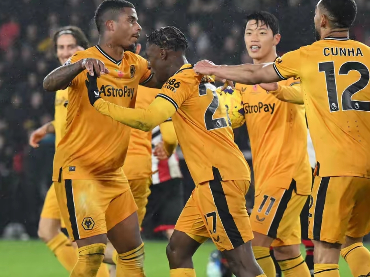 英超集结日走向成谜；曼城回应争议；球迷炸锅；训练强度明显提升的简单介绍