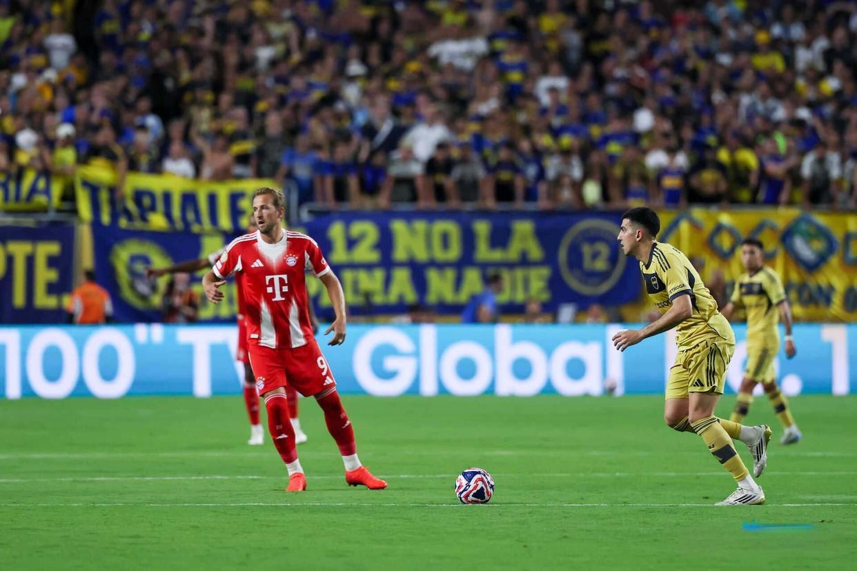 关于今夜体能课后，拜仁慕尼黑刷新队史纪录备战德甲，媒体盛赞，轮换策略成焦点的信息