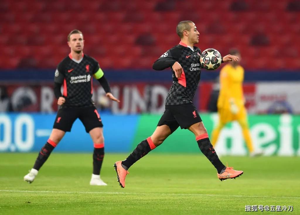 包含英超赛程吃紧；莱比锡集结日外线爆发；质疑声仍在；阵容厚度经受考验的词条lol赛事直播