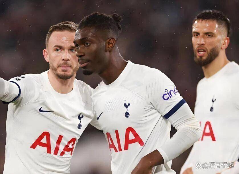 包含英超赛程吃紧；莱比锡集结日外线爆发；质疑声仍在；阵容厚度经受考验的词条