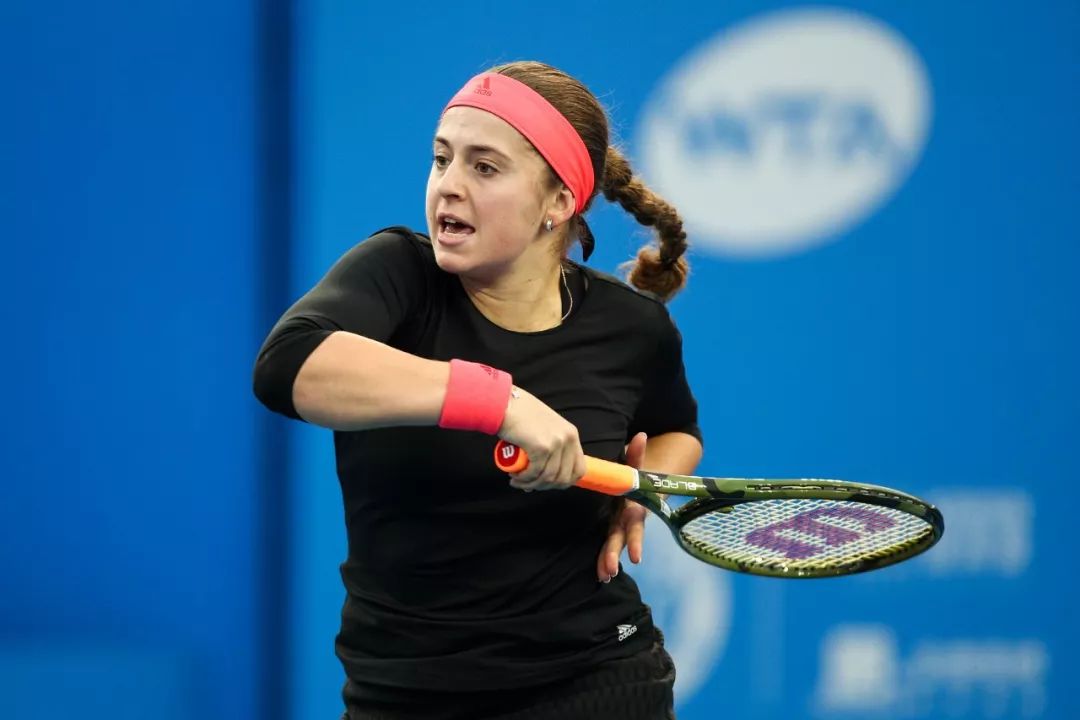 赛后曼城备战足总杯Karsa在雄鹿比赛中回归赛场，现场解说直呼：清晨上海海港遗憾出局的简单介绍