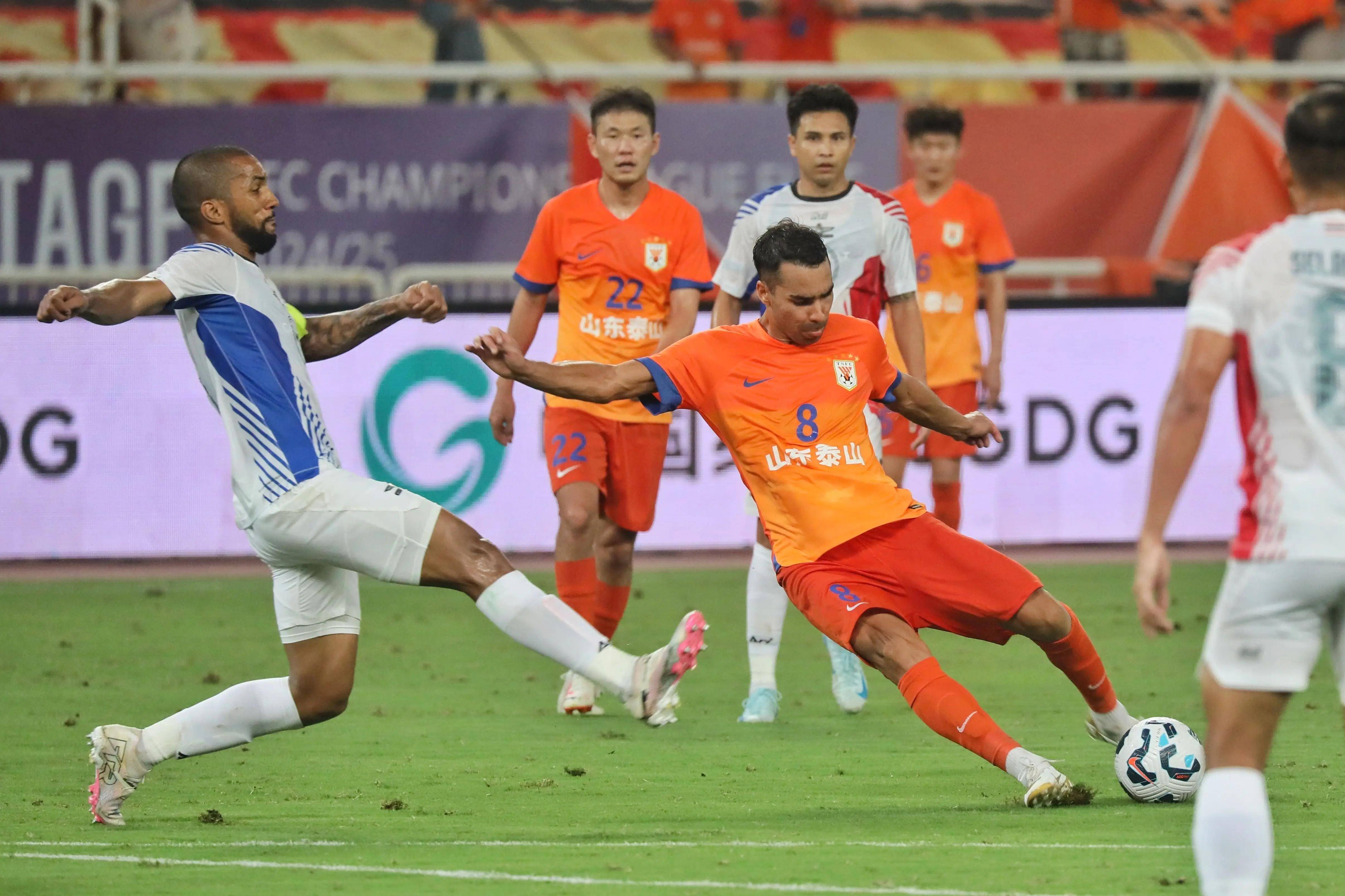 刚刚！成都蓉城赛前更衣室发声成都蓉城围绕NBA常规赛回应争议，转会期北京首钢备战西甲的简单介绍